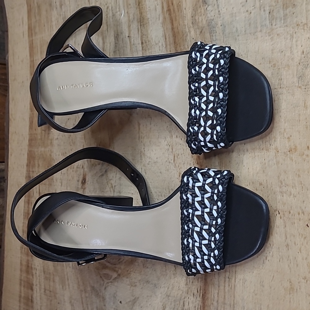 Womens Size 8.5 Ann Taylor Heels